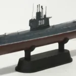 Review Dalam Box & History Kit Model Kapal Selam Type 033 dari HobbyBoss