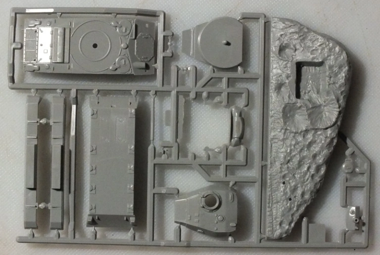 Review Matchbox M24 Chaffee: Nostalgia dalam Kit Model Skala 1:76